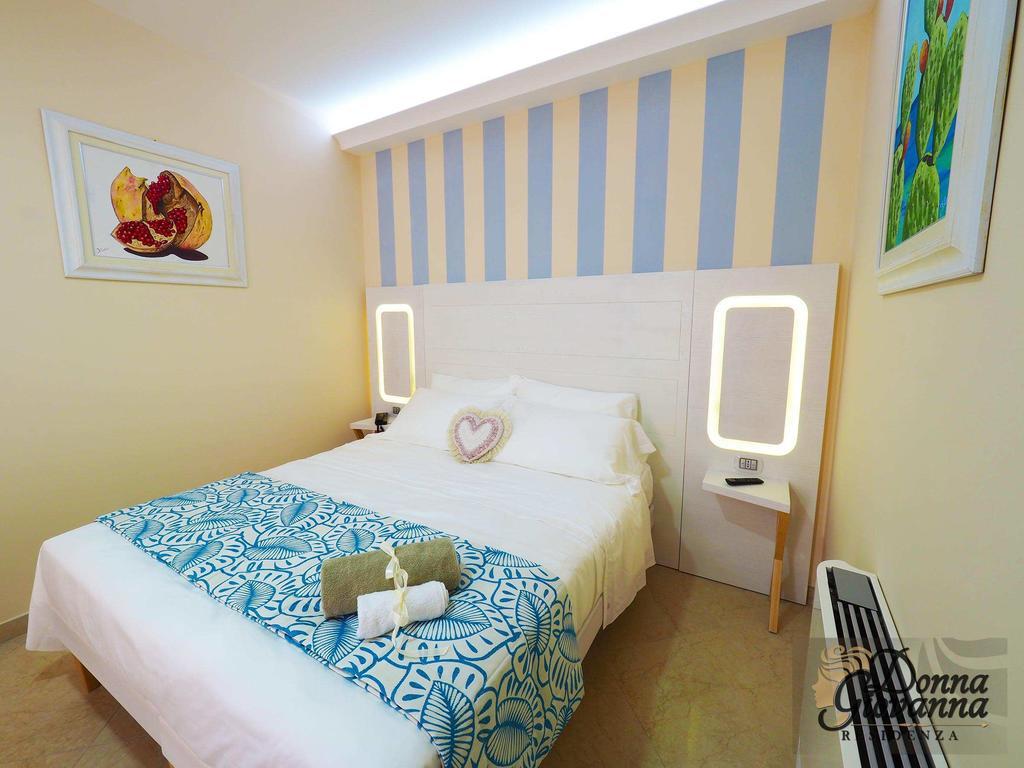 Residenza Donna Giovanna トロペーア エクステリア 写真